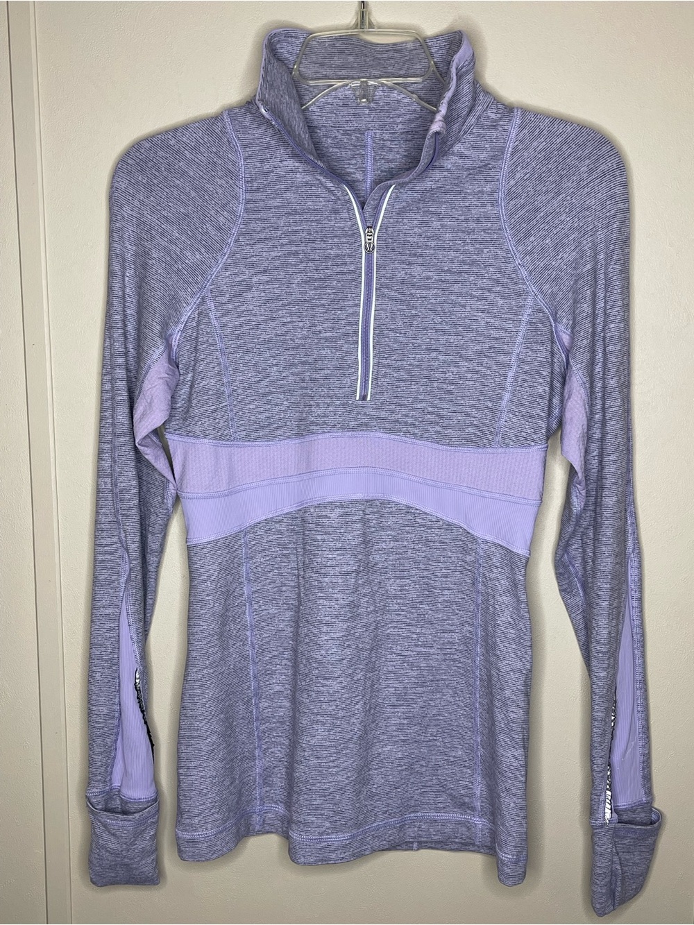 Lululemon women’s full tilt lavender quarter zip pullover size 6 EUC